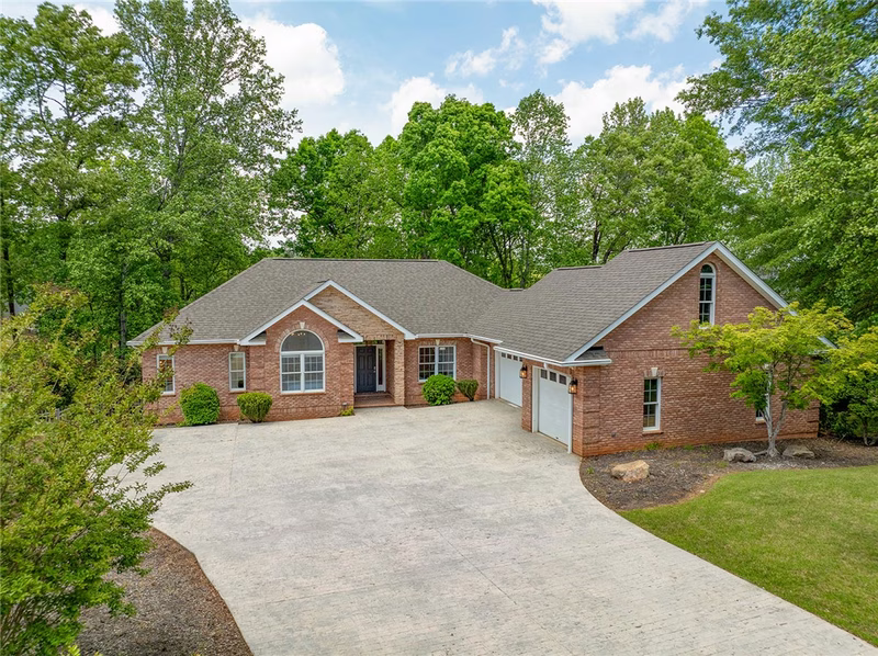 209 Amethyst Way