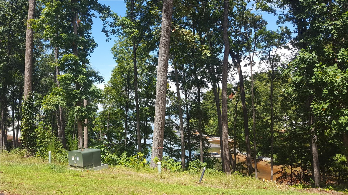 Property image 5 of Lot 22 Marina Bay Drive in Marina Bay, Seneca, SC 29672