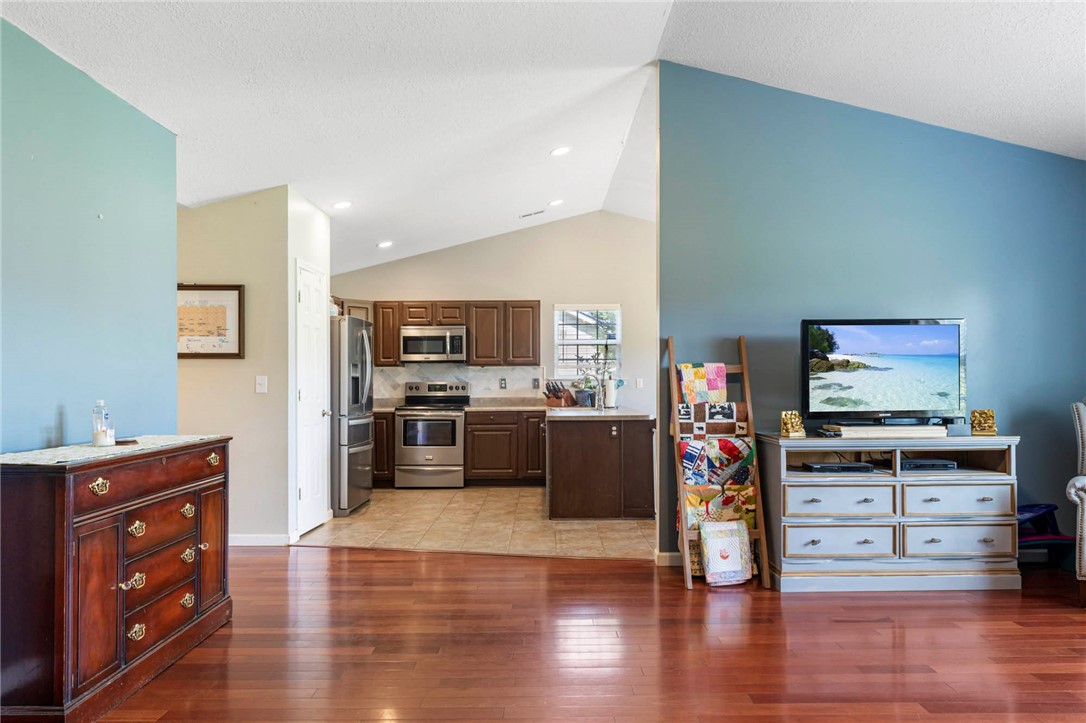 Property image 3 of 108 Mediterranean Avenue in Westwood Pointe, Anderson, SC 29621