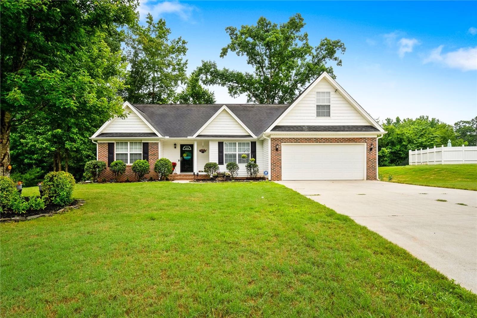 Property image 1 at 315 Regency Circle, Anderson, SC 29625