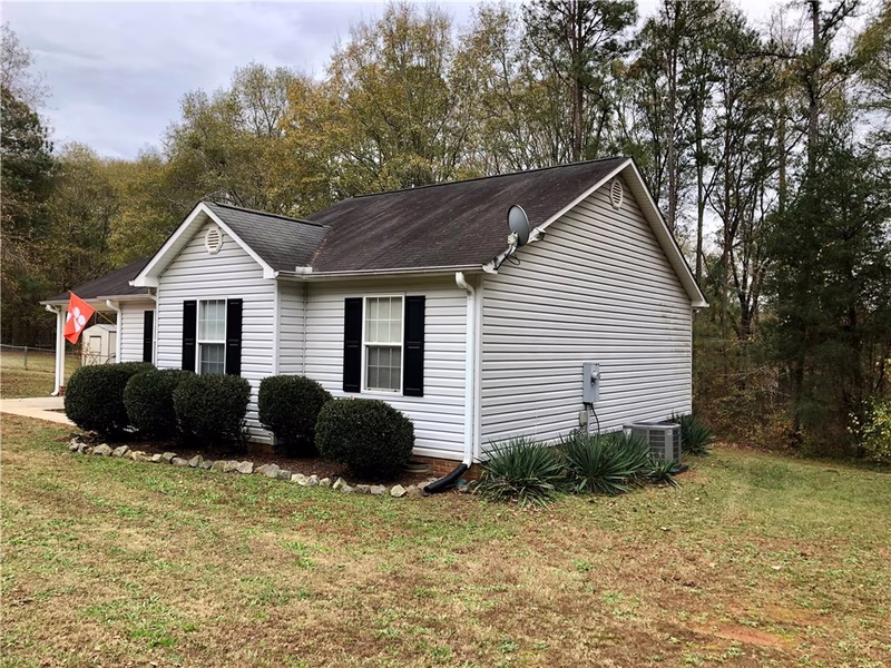 Property image 5 at 111 Zula Circle, Starr, SC 29684