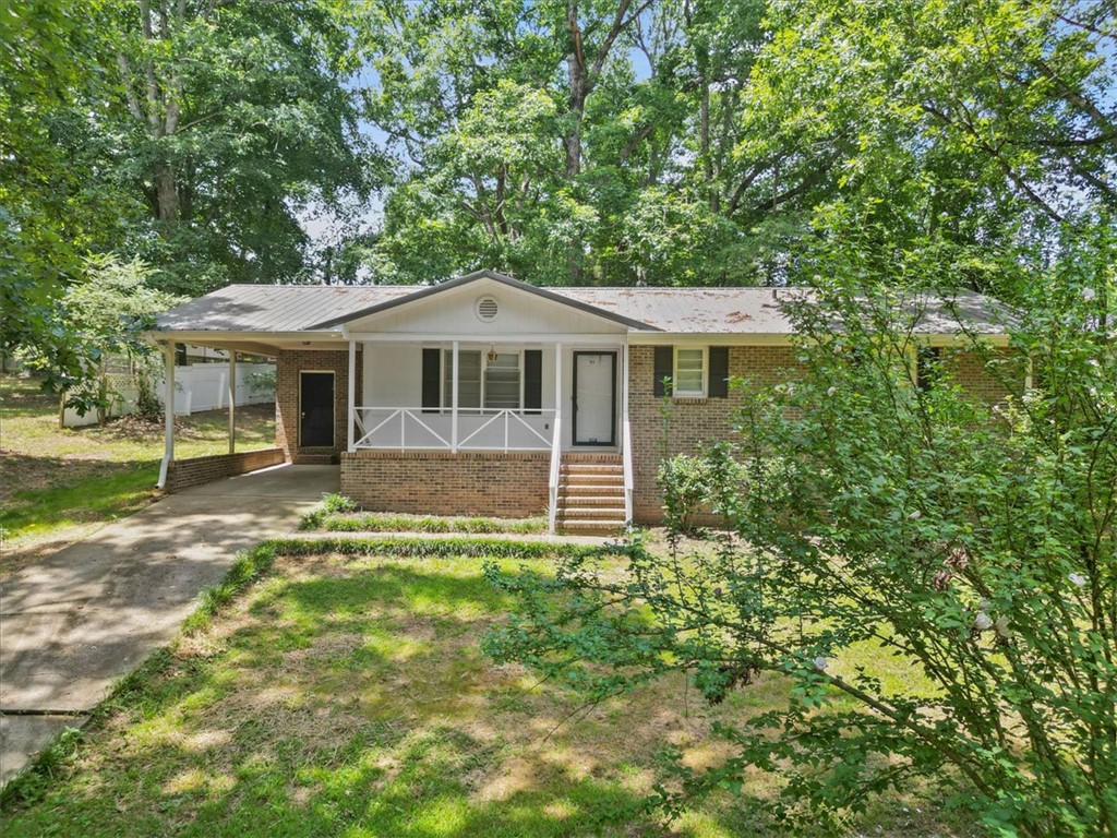 Property image 2 of 108 Ross Drive in Robinwood Subd., Starr, SC 29684