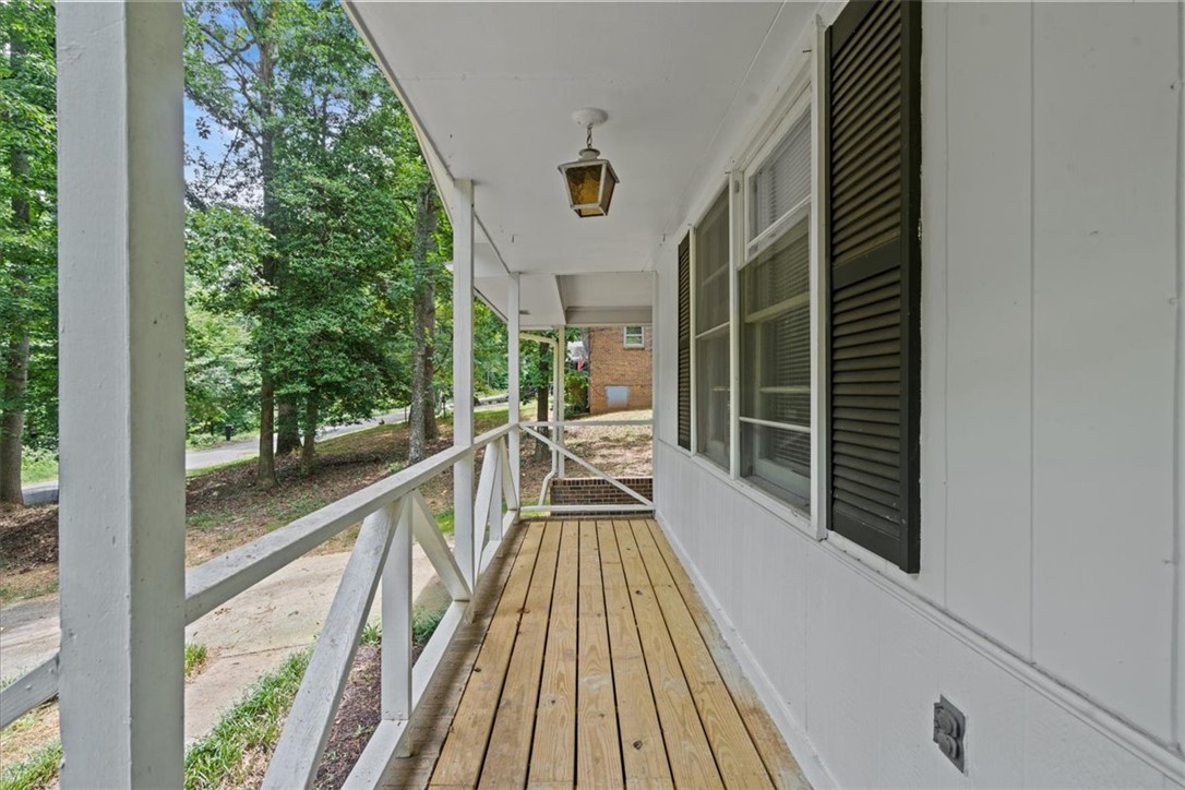 Property image 4 of 108 Ross Drive in Robinwood Subd., Starr, SC 29684