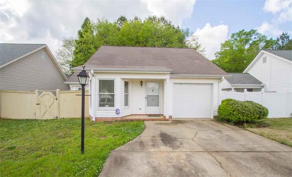 Property image 2 of 109 Brittania Circle in Cobblestone Eas, Anderson, SC 29621