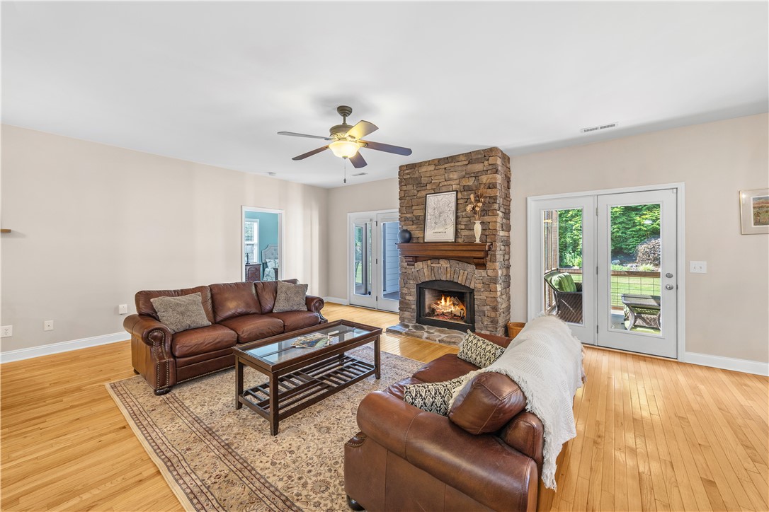 Property image 5 of 204 Lord Byron Lane in The Summit at Cherokee Valley, Travelers Rest, SC 29690