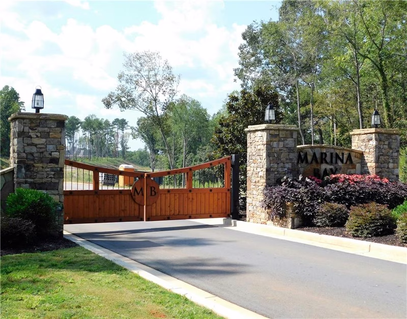 Property image 2 at 812 Mountain Way, Seneca, SC 29678