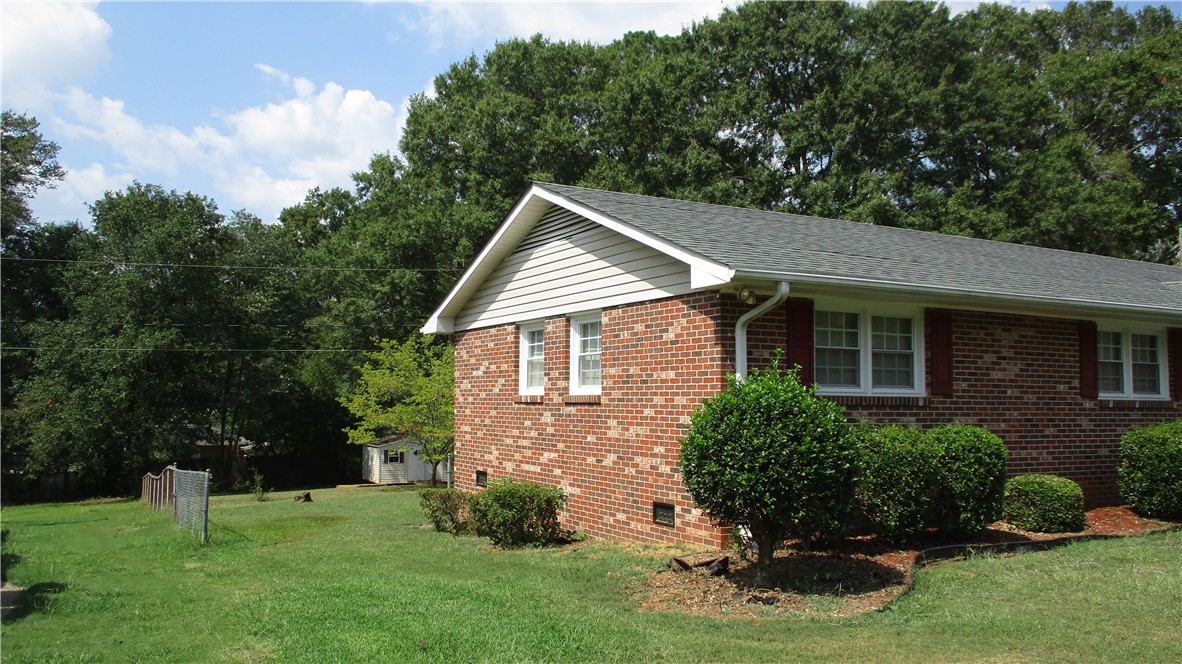 Property image 2 of 224 Polaris Street in Nevitt Forest S, Anderson, SC 29621