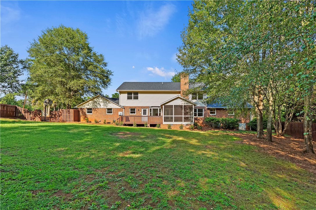 Property image 4 of 102 Roxbury Court in Regency Park, Anderson, SC 29625