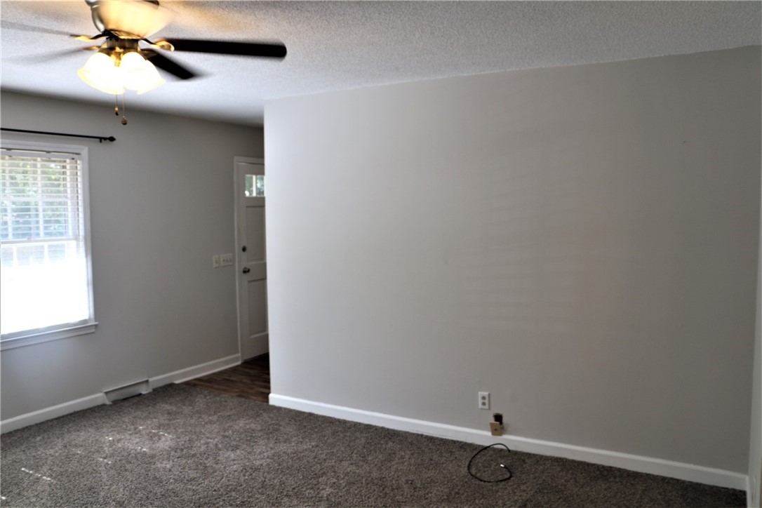 Property image 3 of 115 Newton Road in Singing Pines, Seneca, SC 29678