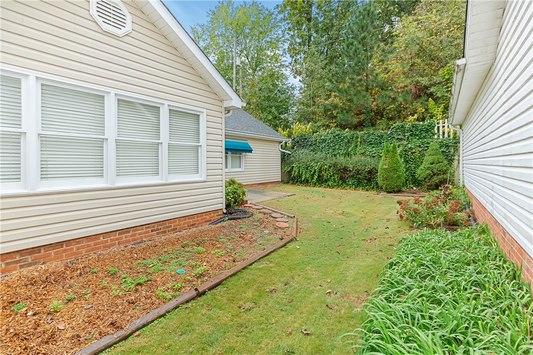 Property image 4 of 218 Londonberry Drive in Cobblestone Eas, Anderson, SC 29621