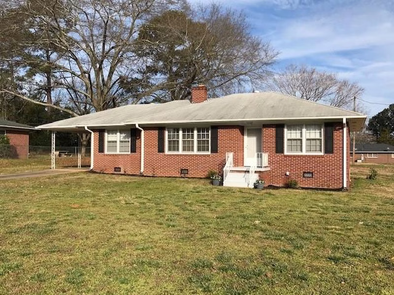 1205 Bolt Drive