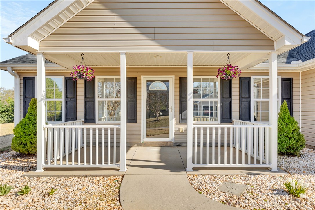 Property image 5 of 124 Mediterranean Avenue in Westwood Pointe, Anderson, SC 29621