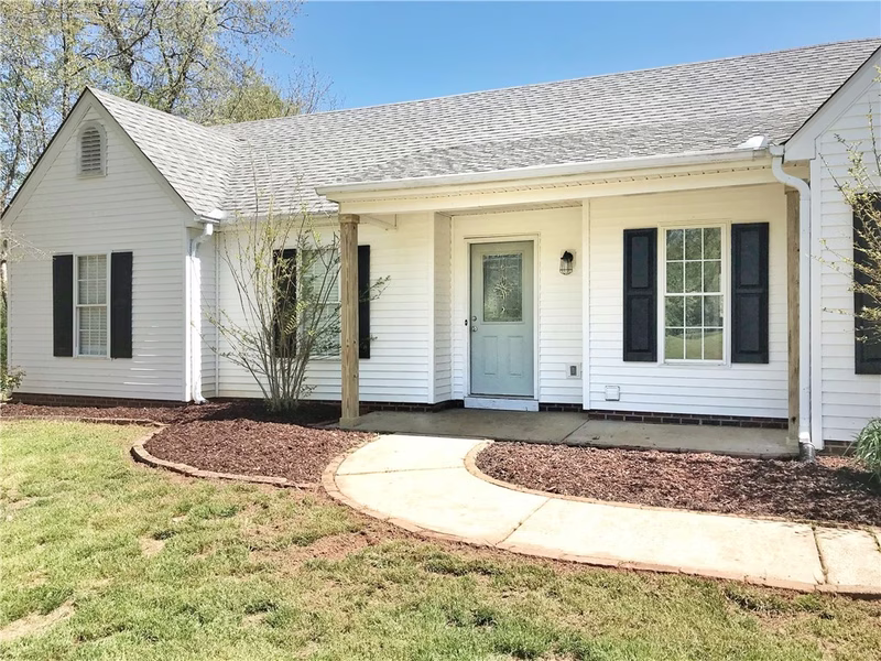 104 Periwinkle Court