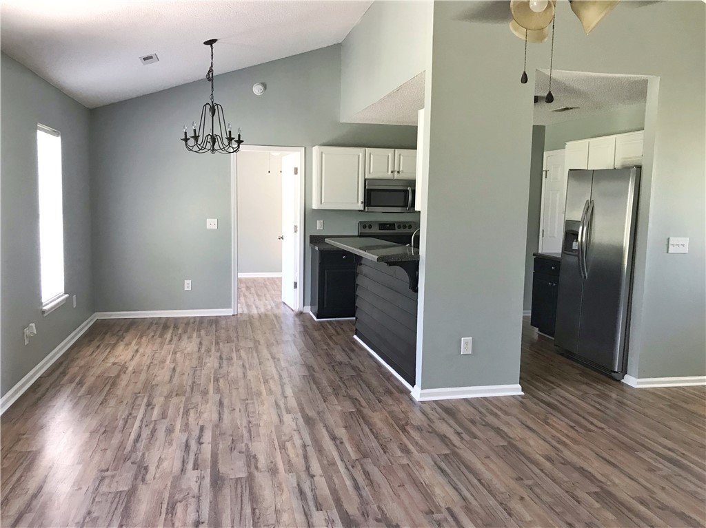 Property image 4 of 104 Periwinkle Court in Whispering Oaks, Pendleton, SC 29670
