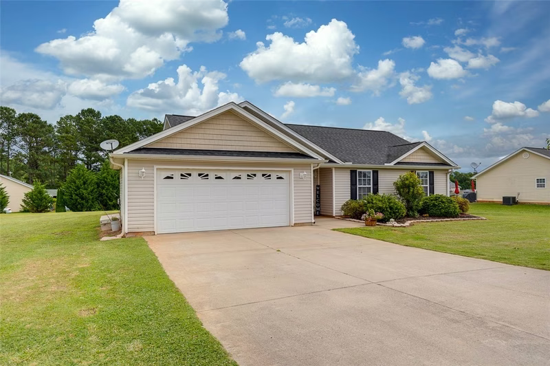 Property image 3 at 106 Silver Spur Drive, Williamston, SC 29697