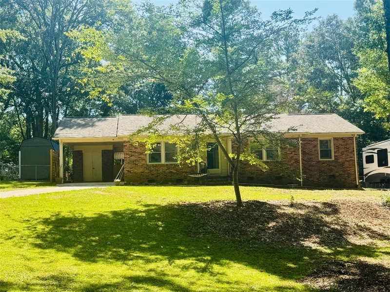 121 Woodland Way