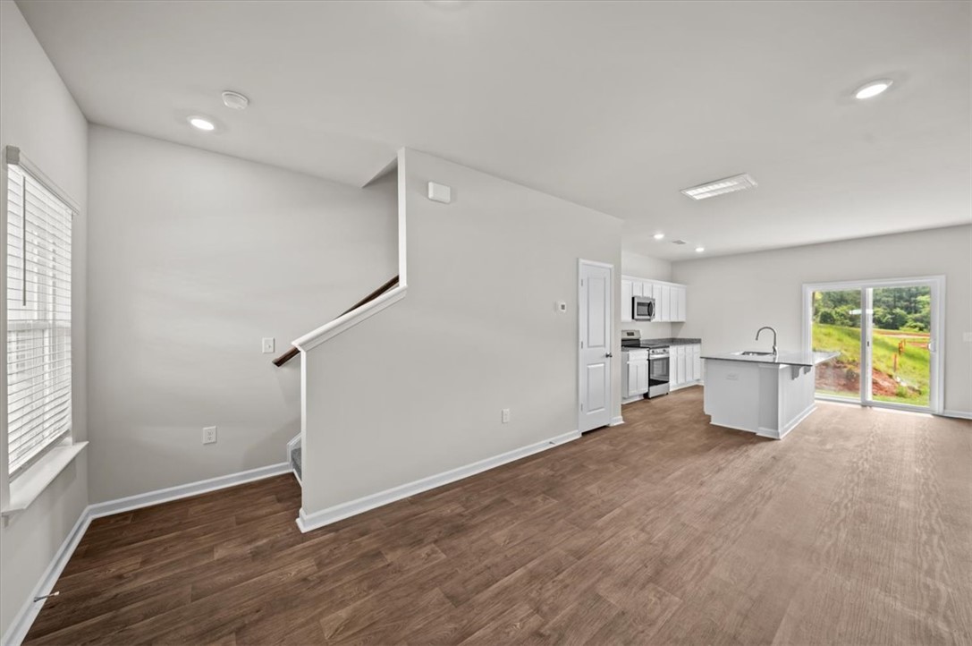 Property image 4 of 215 Islay Way in Clarke Townes, Anderson, SC 29621