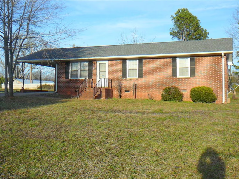 Property image 2 at 209 Brady Circle, Starr, SC 29684