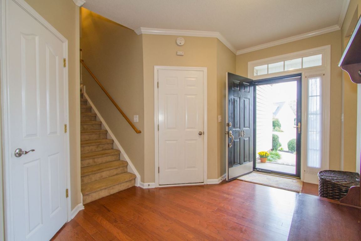 Property image 3 of 103 Laurens Court in Silverleaf, Anderson, SC 29621