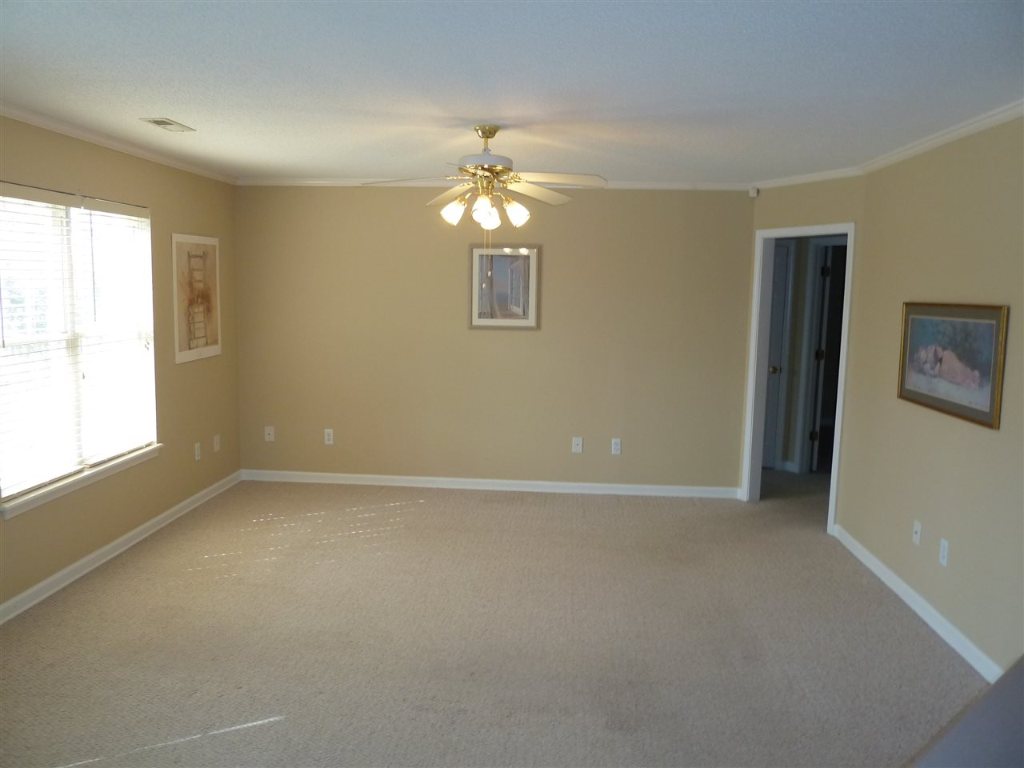 Property image 4 of 113 Wisteria Way in Whispering Oaks, Pendleton, SC 29672