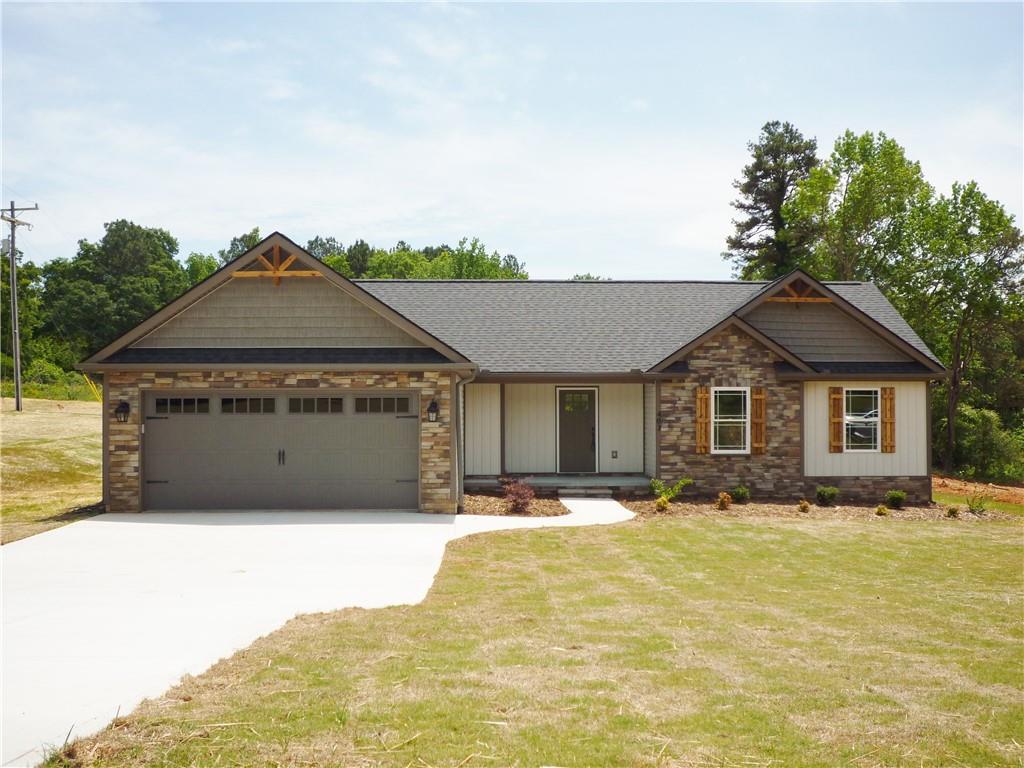 Property image 3 of 403 Nelson Drive in Nevitt Forest S, Anderson, SC 29621