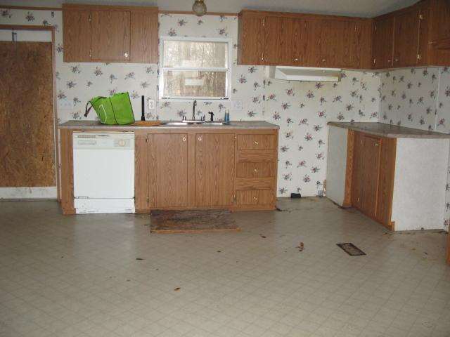 Property image 4 of 217 Reidville Road in Reidville Manor, Williamston, SC 29697