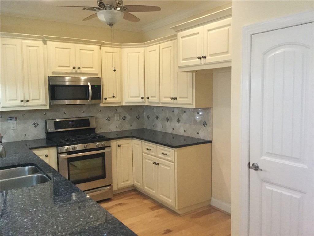 Property image 3 of 55 Hillsborough Drive in Crayton Hall, Anderson, SC 29621