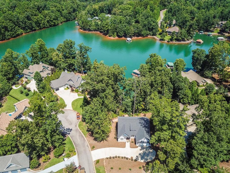 402 Bay Hill
