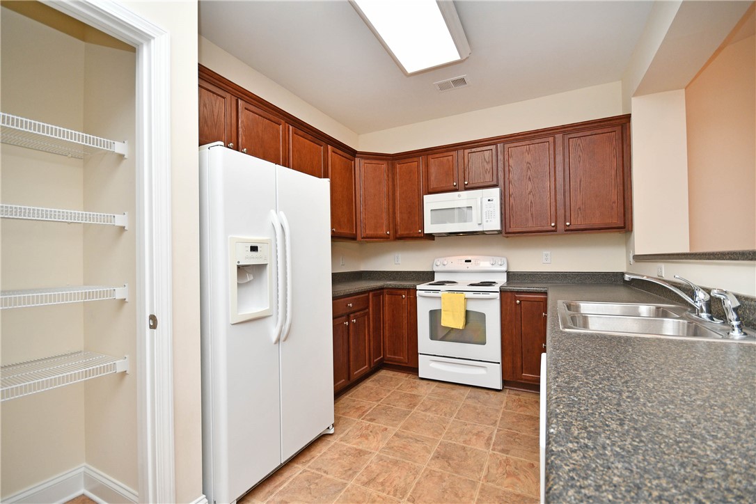 Property image 4 of 47 Hillsborough Drive in Crayton Hall, Anderson, SC 29621