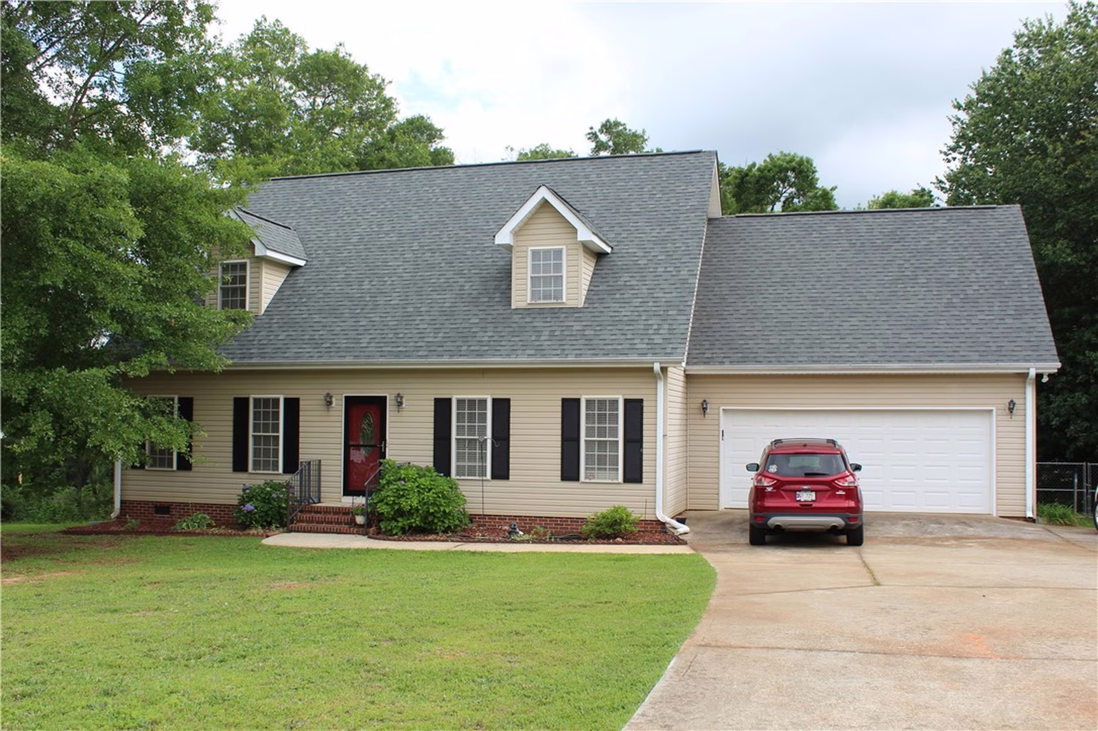 Property image 1 at 321 Regency Circle, Anderson, SC 29625
