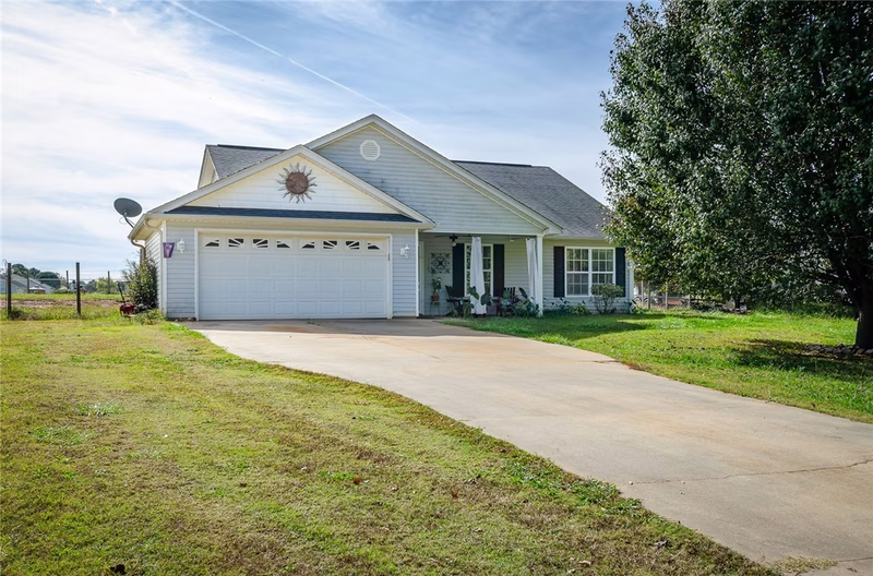 Property image 2 at 114 Zippo Pine Drive, Williamston, SC 29697
