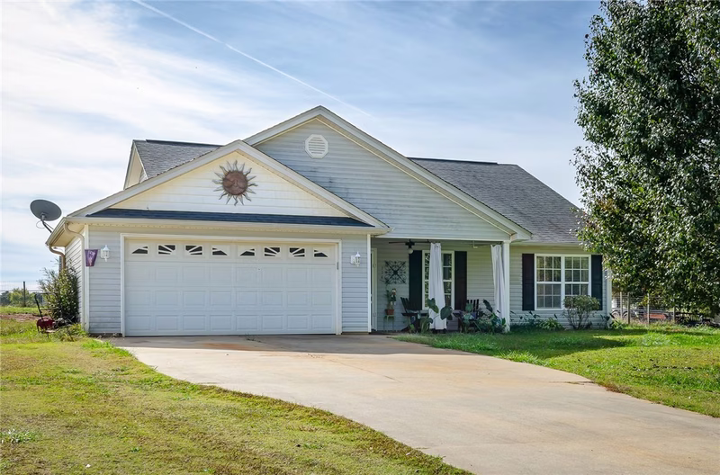 Property image 3 at 114 Zippo Pine Drive, Williamston, SC 29697