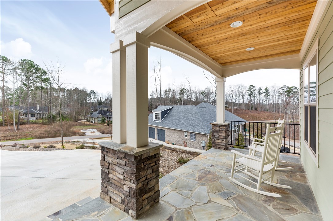 Property image 3 of 812 Mountain Way in Marina Bay, Seneca, SC 29678